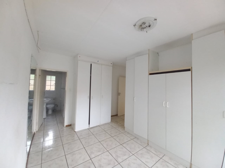 3 Bedroom Property for Sale in Safari Gardens North West